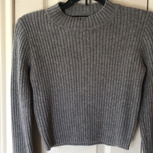 Cropped sweater - Picture 4 of 5